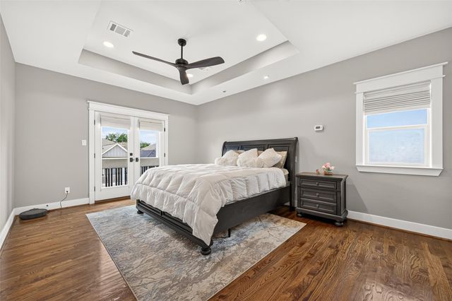 4702 Feagan Street, Houston, TX 77007