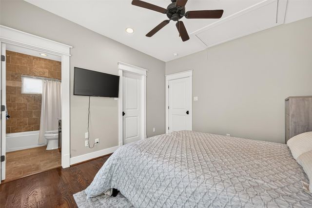 4702 Feagan Street, Houston, TX 77007