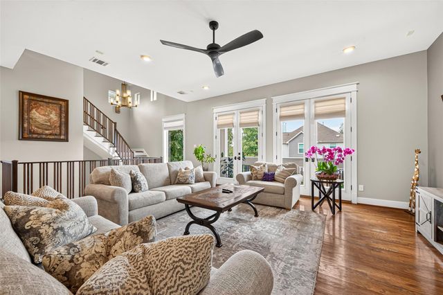 4702 Feagan Street, Houston, TX 77007