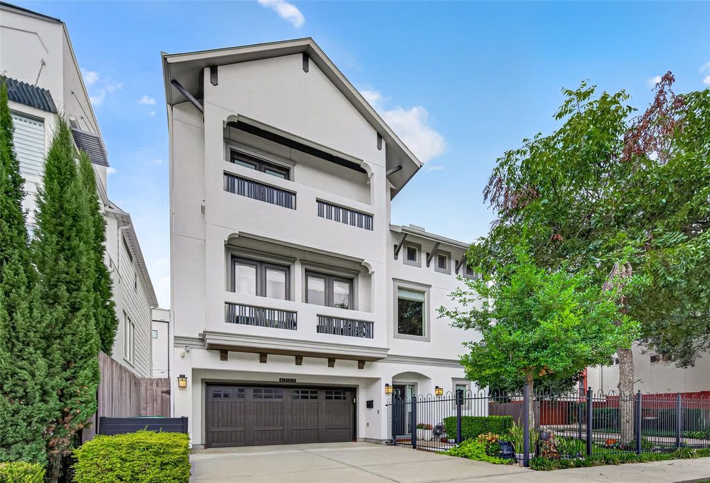 4702 Feagan Street, Houston, TX 77007