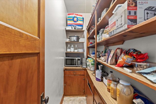 2918 S 7th STREET, Milwaukee, WI 53215