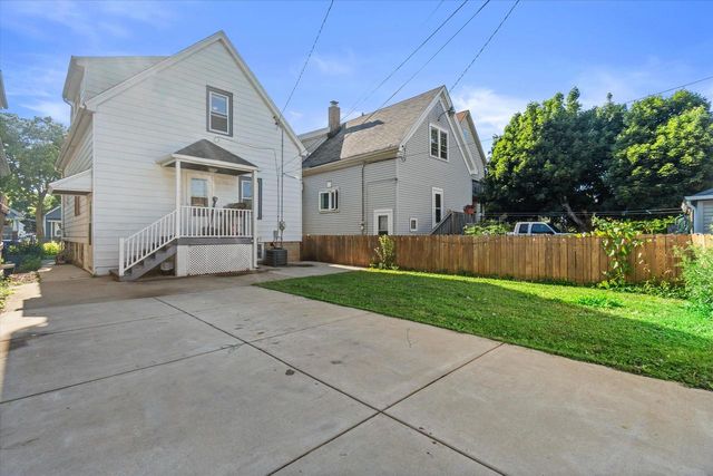 2918 S 7th STREET, Milwaukee, WI 53215