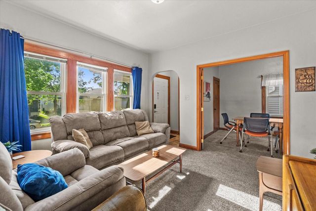 2918 S 7th STREET, Milwaukee, WI 53215