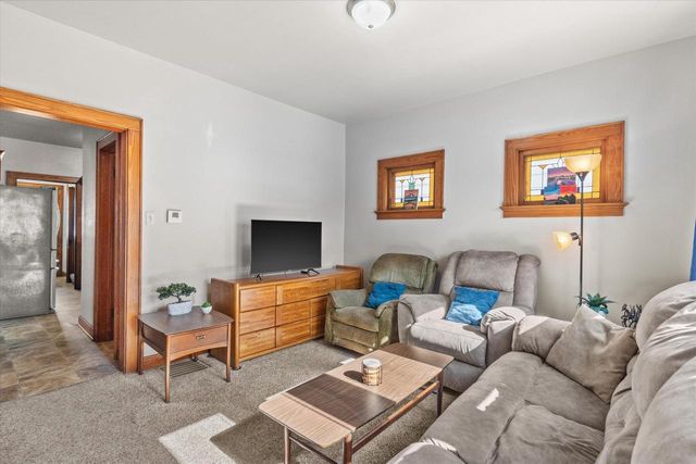 2918 S 7th STREET, Milwaukee, WI 53215