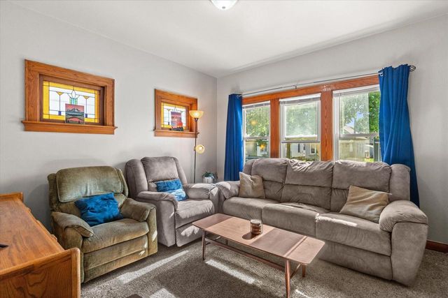 2918 S 7th STREET, Milwaukee, WI 53215