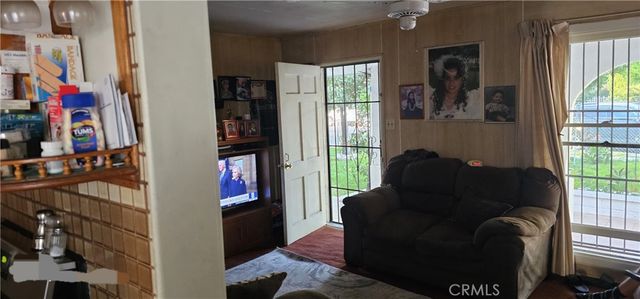 1134 W Chestnut, Santa Ana, CA 92703