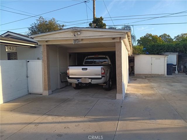1134 W Chestnut, Santa Ana, CA 92703