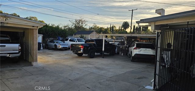 1134 W Chestnut, Santa Ana, CA 92703