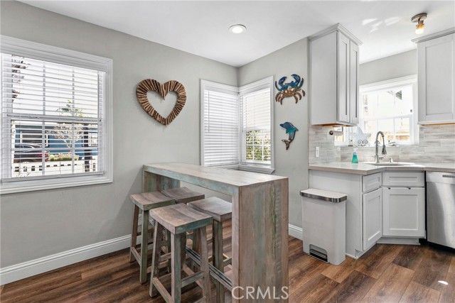 220 Capistrano Ave, Pismo Beach, CA 93449