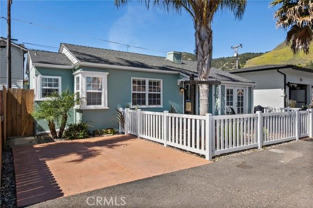 220 Capistrano Ave, Pismo Beach, CA 93449