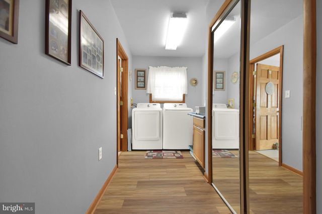 1138 BRANDON DR, Chambersburg, PA 17201