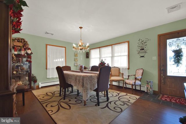 1138 BRANDON DR, Chambersburg, PA 17201