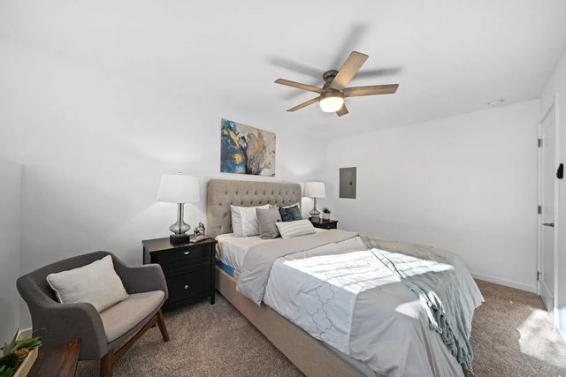 6556 S Evans Avenue GARDEN, Chicago, IL 60637