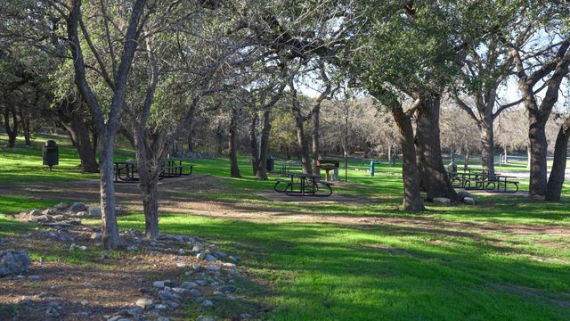 603 Flamingo BLVD, Lakeway, TX 78734