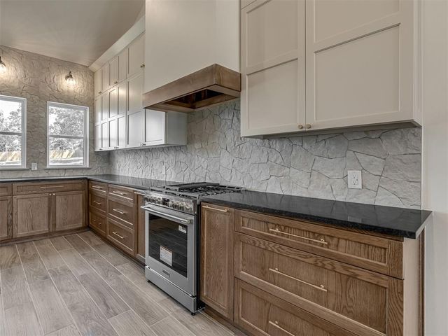 17787 Tall Oak Road, Choctaw, OK 73020