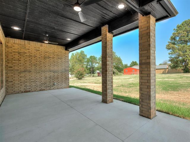17787 Tall Oak Road, Choctaw, OK 73020