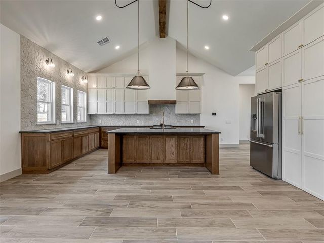 17787 Tall Oak Road, Choctaw, OK 73020
