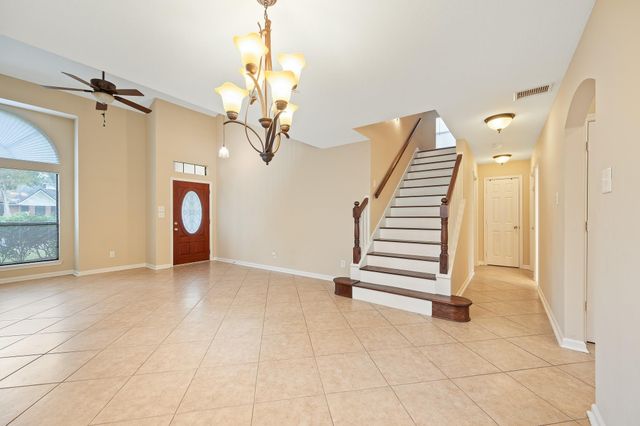 5842 N Magazine Circle, Houston, TX 77084