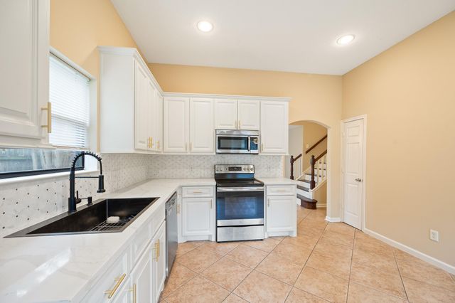 5842 N Magazine Circle, Houston, TX 77084