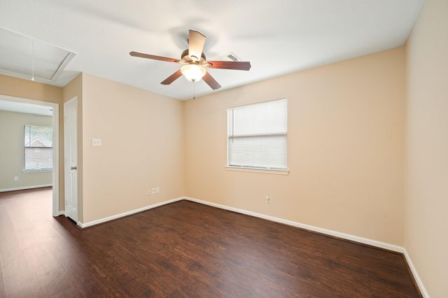 5842 N Magazine Circle, Houston, TX 77084