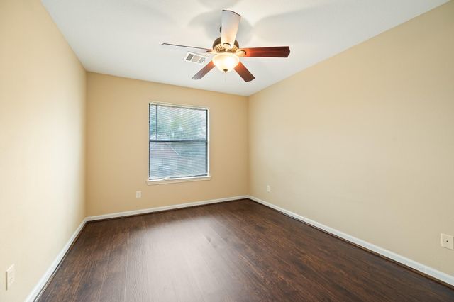 5842 N Magazine Circle, Houston, TX 77084