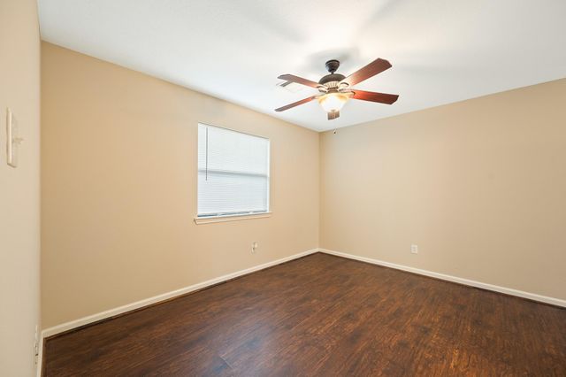 5842 N Magazine Circle, Houston, TX 77084