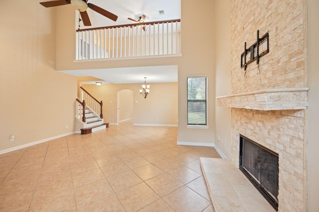 5842 N Magazine Circle, Houston, TX 77084