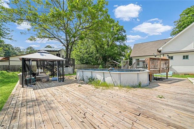 4137 Grogan Street NW, Acworth, GA 30101