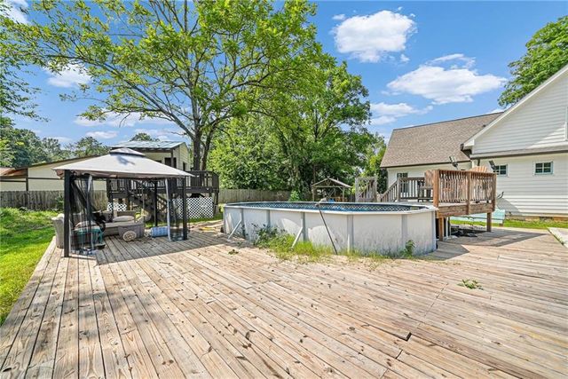 4137 Grogan Street NW, Acworth, GA 30101
