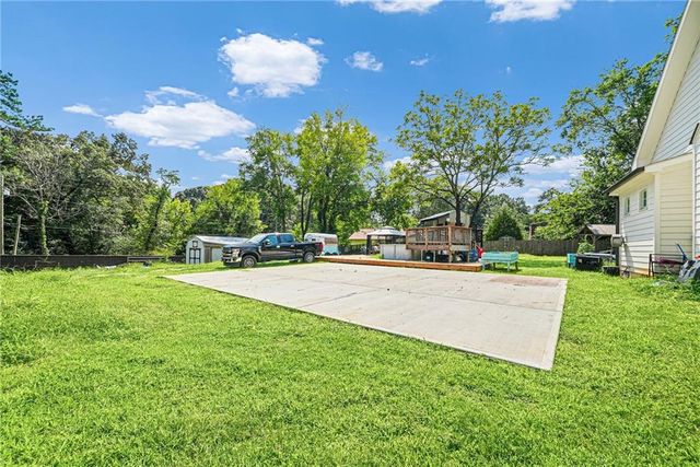 4137 Grogan Street NW, Acworth, GA 30101