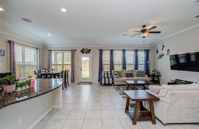 5126 Victory Shores Lane, Rosharon, TX 77583