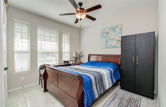 5126 Victory Shores Lane, Rosharon, TX 77583