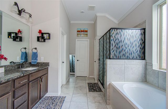 5126 Victory Shores Lane, Rosharon, TX 77583