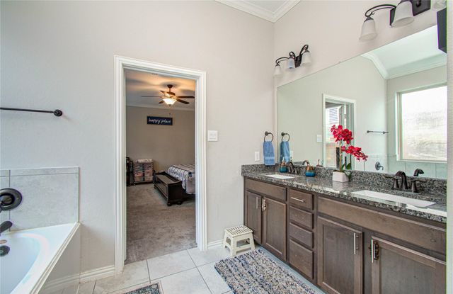 5126 Victory Shores Lane, Rosharon, TX 77583