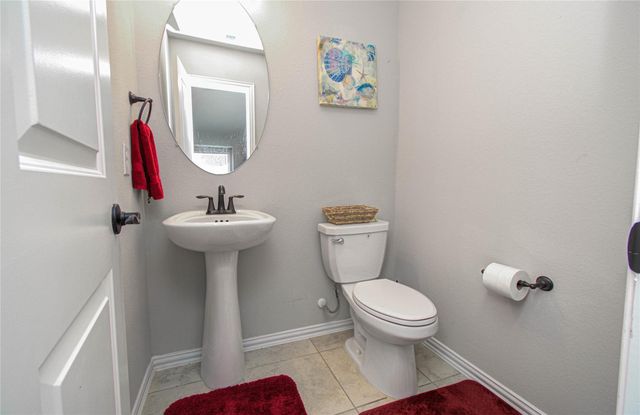 5126 Victory Shores Lane, Rosharon, TX 77583