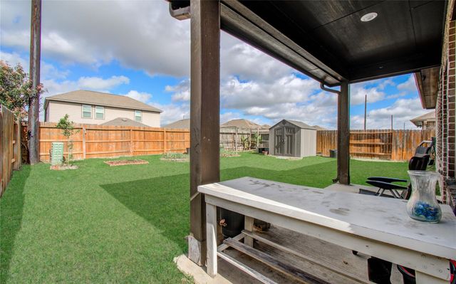 5126 Victory Shores Lane, Rosharon, TX 77583