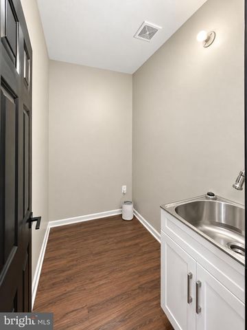 93 DANBURY ST SW, Washington, DC 20032