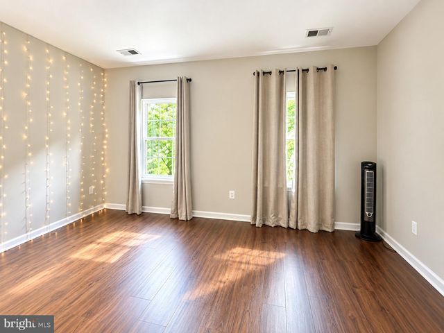 93 DANBURY ST SW, Washington, DC 20032