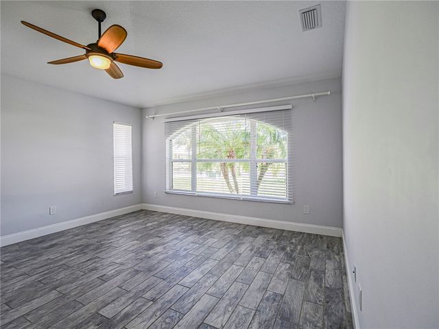 725 23rd Avenue, Vero Beach, FL 32962
