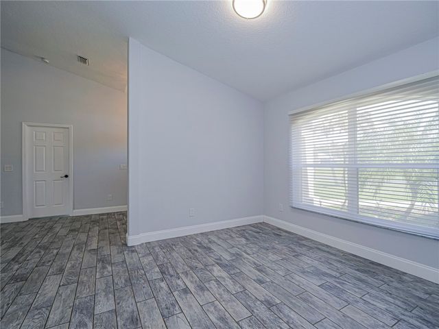725 23rd Avenue, Vero Beach, FL 32962