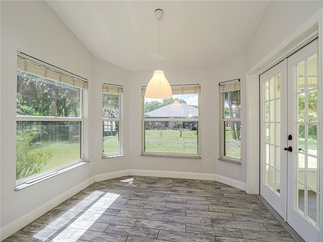 725 23rd Avenue, Vero Beach, FL 32962