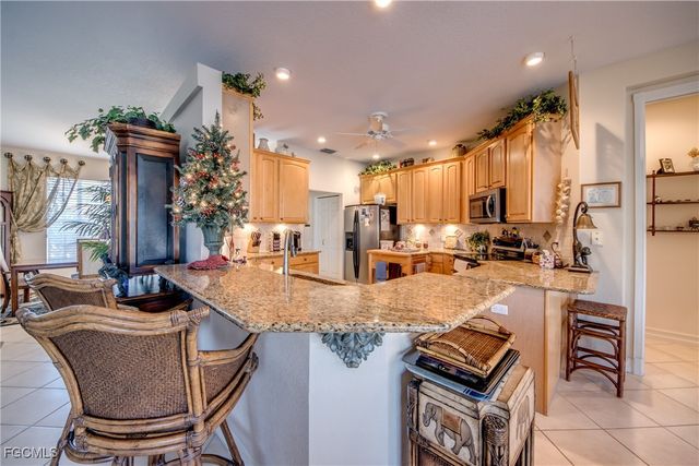 5605 Merlyn LN, Cape Coral, FL 33914