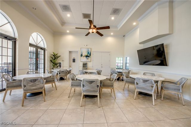 5605 Merlyn LN, Cape Coral, FL 33914