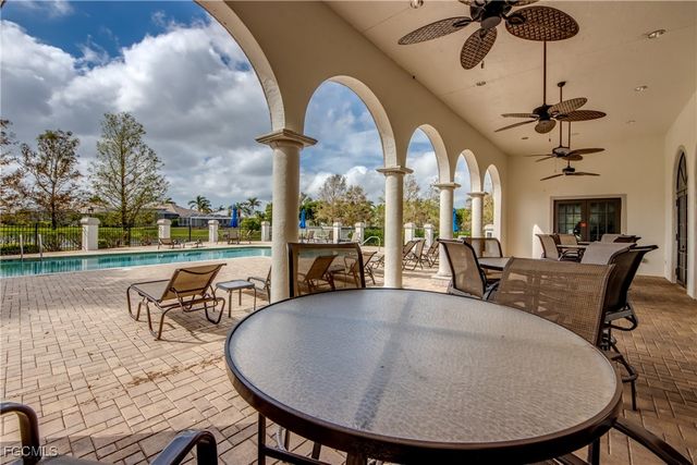 5605 Merlyn LN, Cape Coral, FL 33914