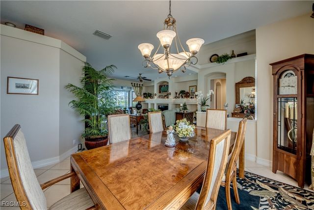 5605 Merlyn LN, Cape Coral, FL 33914