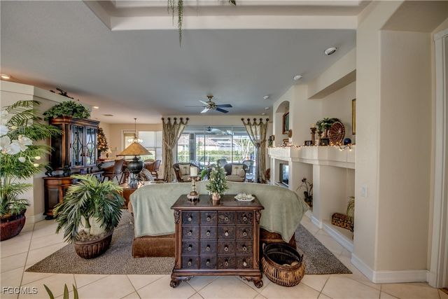 5605 Merlyn LN, Cape Coral, FL 33914