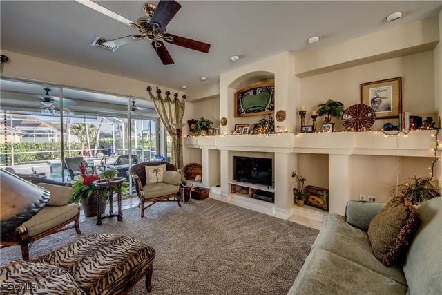 5605 Merlyn LN, Cape Coral, FL 33914