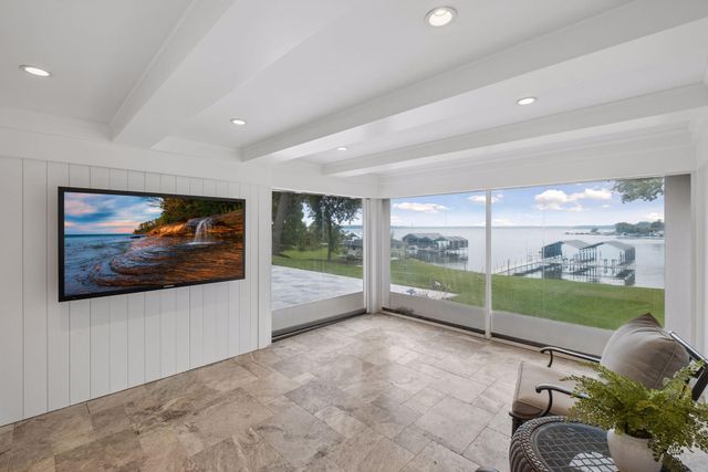 1397 Orono Lane, Wayzata, MN 55391