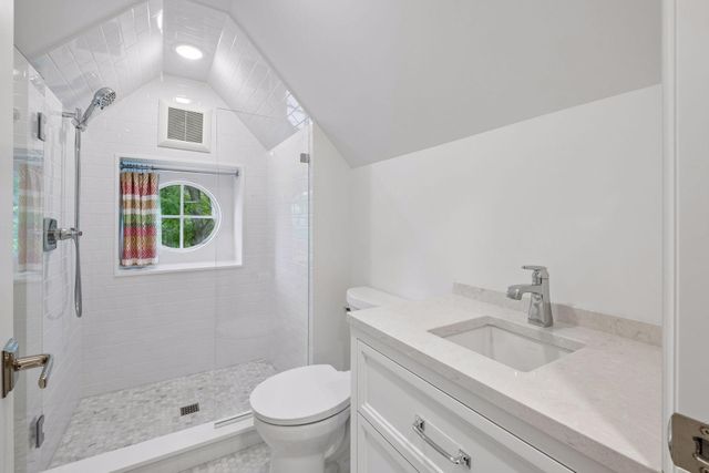1397 Orono Lane, Wayzata, MN 55391