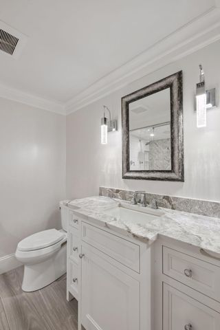1397 Orono Lane, Wayzata, MN 55391